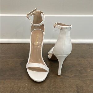New Dream Pairs Karrie Stiletto Heels Size 7, 1/2